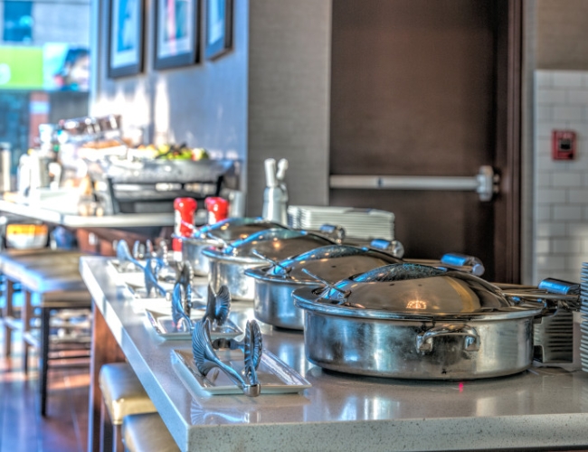 Holiday Inn Saskatoon Downtown – Breakfast At The Hub Restaurant