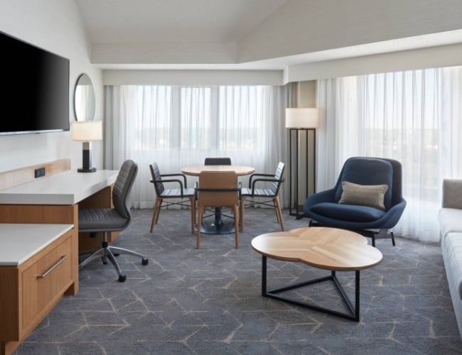 Delta Hotels by Marriott Saskatoon Downtown – One Bedroom Suite - Living Area